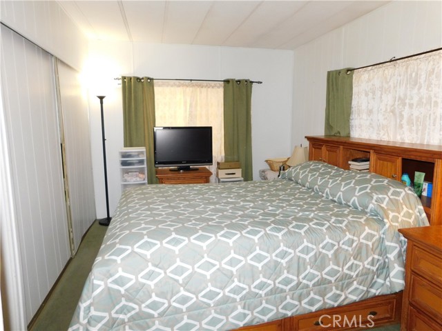 2200 W Wilson Street, Banning CA: https://media.crmls.org/medias/f562cd95-a98c-458b-82ae-a1fa18b03c81.jpg