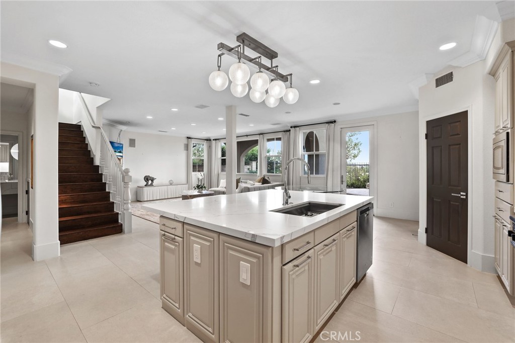 MLS #OC25222504 image #26