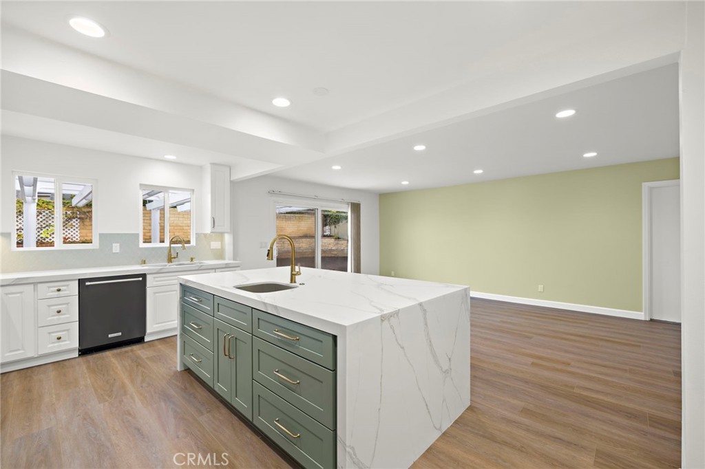 MLS #NP25269370 image #6