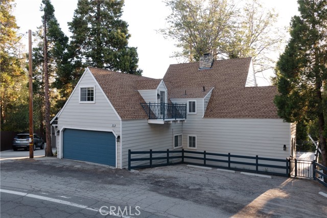 262 State Highway 173, Lake Arrowhead CA: https://media.crmls.org/medias/f564316f-dc7d-4b4d-9532-f2e7bc041508.jpg