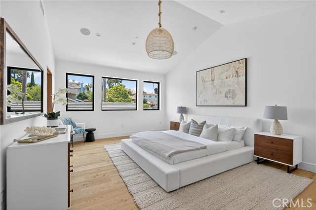 1003 S Prospect Ave, Redondo Beach CA: https://media.crmls.org/medias/f56460de-42c1-4319-8055-2c43bcfcb91f.jpg