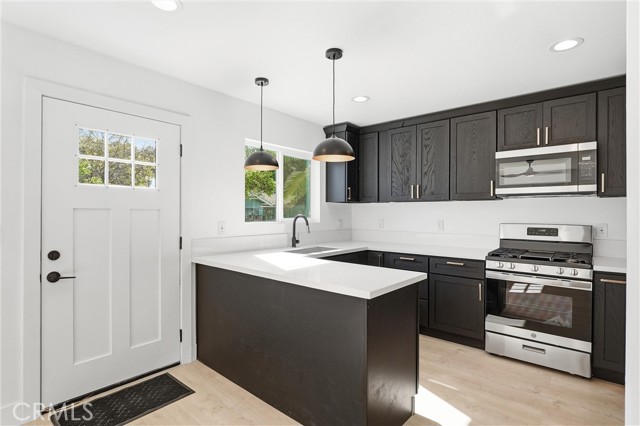 Detail Gallery Image 30 of 74 For 3519 E Colorado, Long Beach,  CA 90814 - 6 Beds | 6 Baths