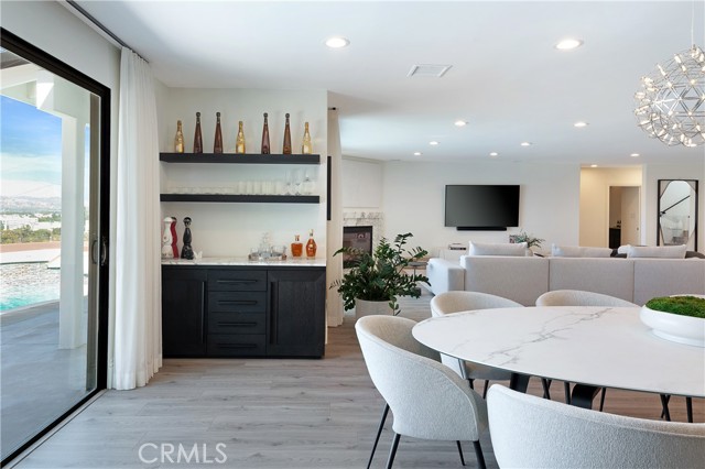 Detail Gallery Image 17 of 46 For 11039 Wrightwood Pl, Studio City,  CA 91604 - 3 Beds | 3 Baths