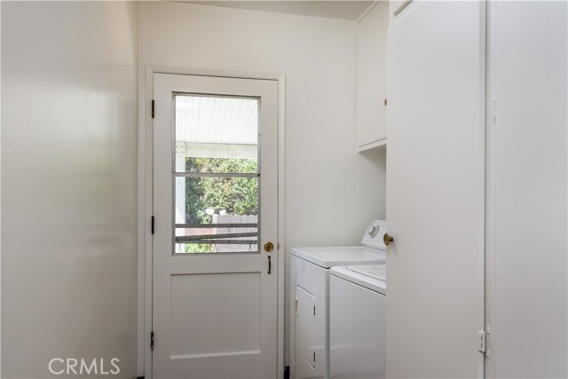 1421 Sierra Vista Drive, La Habra CA: https://media.crmls.org/medias/f564ecfe-22a6-462a-88f9-09db6cc0a7ee.jpg