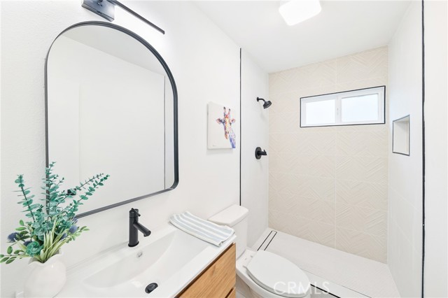 Detail Gallery Image 17 of 35 For 208 S Gaffney Ave, San Dimas,  CA 91773 - 3 Beds | 2 Baths