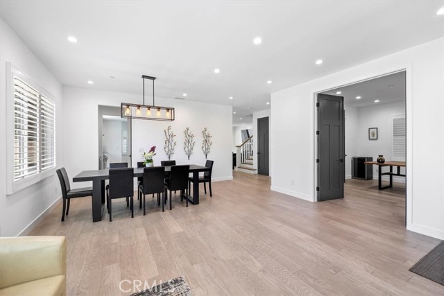 3213 Pine Ave, Manhattan Beach, California 90266, 5 Bedrooms Bedrooms, ,1 BathroomBathrooms,Residential,Sold,Pine Ave,SB22146634