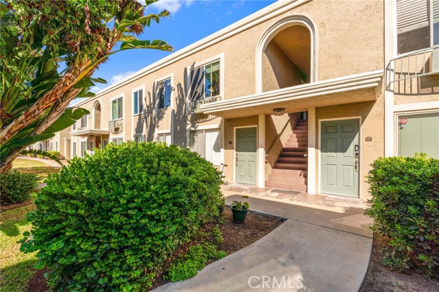 1240 N Broadway, Escondido CA: https://media.crmls.org/medias/f565a4d9-cac2-4f5d-9fd1-ac32fff8e446.jpg