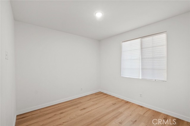 Image 5 of 60 For 431 Daniella Way