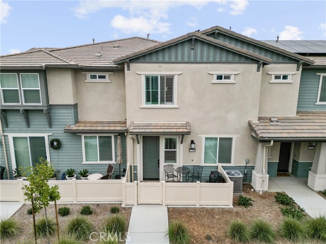 Detail Gallery Image 2 of 56 For 32385 Brunello, Temecula,  CA 92591 - 3 Beds | 2/1 Baths