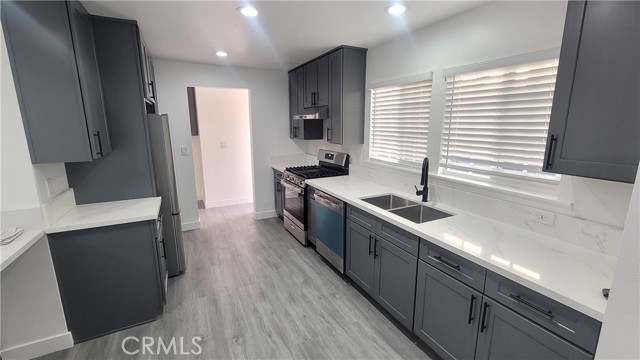 Detail Gallery Image 8 of 36 For 1605 E Santa Ana, Anaheim,  CA 92805 - 3 Beds | 2 Baths