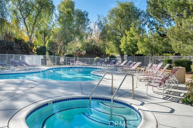 Detail Gallery Image 20 of 21 For 18034 Flynn Dr #5601,  Canyon Country,  CA 91387 - 2 Beds | 2 Baths