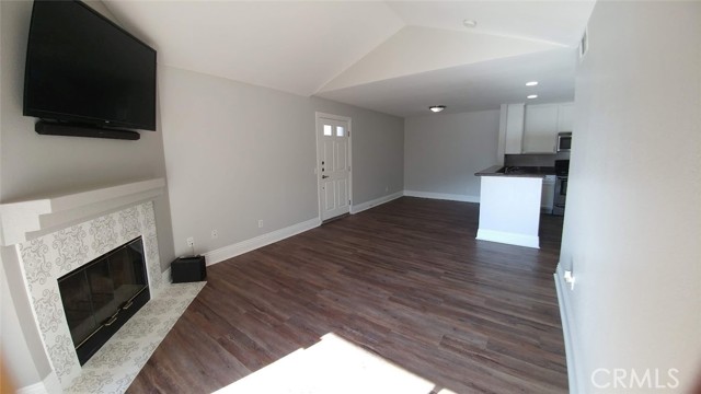 2400 Del Mar Way, Corona CA: https://media.crmls.org/medias/f56998f1-075a-4e3a-9f24-561c1da6e1cf.jpg