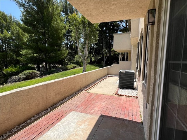 7997 E Viewrim, Anaheim Hills CA: https://media.crmls.org/medias/f56a244e-2f8b-47ea-b39c-f263fbd936b2.jpg