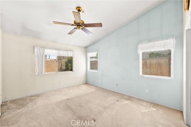 2755 Cambridge Avenue, Hemet CA: https://media.crmls.org/medias/f56a8c7b-cabf-4c17-8932-3df2d5fa3909.jpg