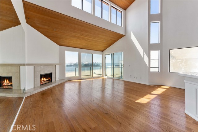 Detail Gallery Image 7 of 46 For 1230 E Ocean, Long Beach,  CA 90802 - 3 Beds | 3 Baths