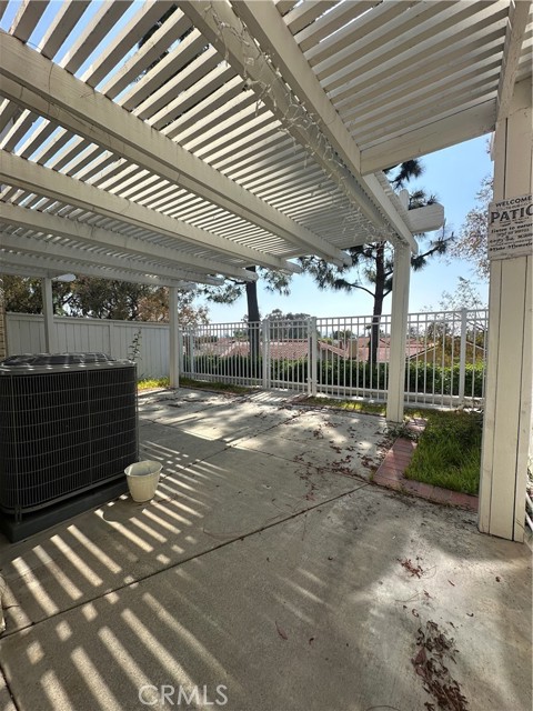 Detail Gallery Image 30 of 30 For 21205 Serra #42,  Lake Forest,  CA 92630 - 2 Beds | 2/1 Baths