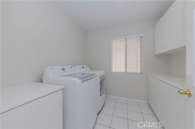 1370 Abraham Terace, Harbor City CA: https://media.crmls.org/medias/f56b63d7-b2cd-42e2-bd53-a000de61a5d1.jpg