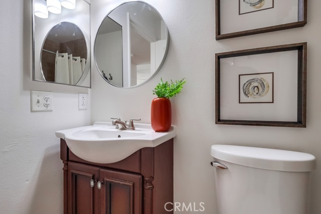 Detail Gallery Image 17 of 35 For 1140 Pacific Ave #30,  Long Beach,  CA 90813 - 2 Beds | 2 Baths