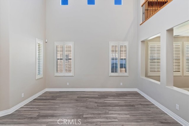 8214 Lavender Lane, Riverside CA: https://media.crmls.org/medias/f56cf160-e24a-41c7-8bfb-cfc4c79a398e.jpg