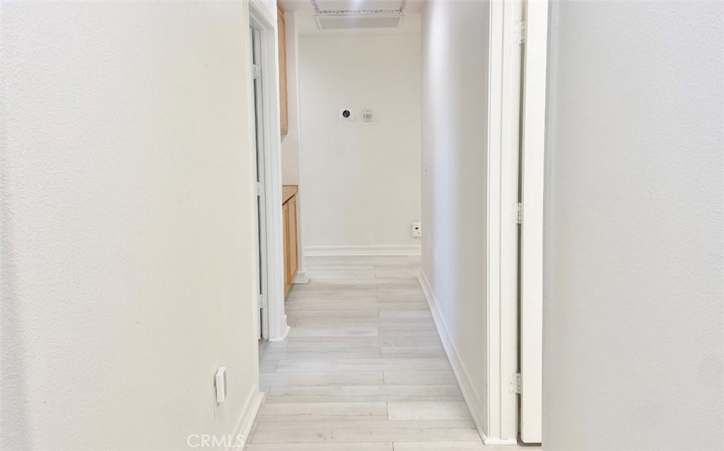 https://media.crmls.org/medias/f56d4c36-488d-4f91-8f27-8e74013edf3a.jpg?preset=X-Large