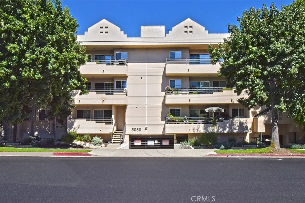 5050 Coldwater Canyon Avenue #306