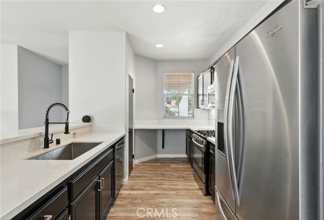 1063 Blackburn Way, Hemet CA: https://media.crmls.org/medias/f56ec009-b74f-47a3-a23d-da95f8e9beed.jpg
