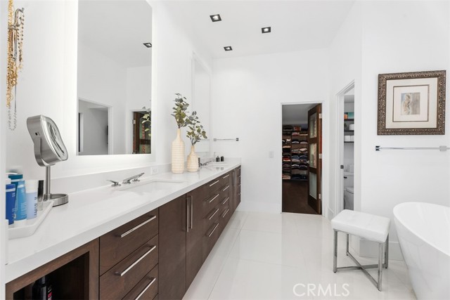 Detail Gallery Image 29 of 50 For 605 Marigold Ave, Corona Del Mar,  CA 92625 - 4 Beds | 5 Baths