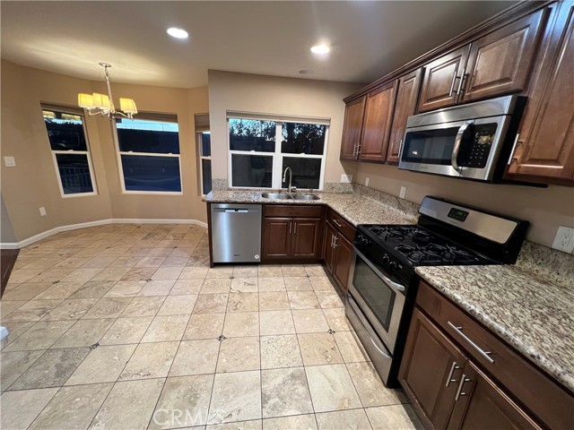 Detail Gallery Image 8 of 15 For 31119 Larchwood, Menifee,  CA 92584 - 3 Beds | 2 Baths