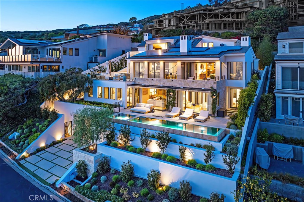 1115 Emerald Bay