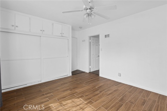 Detail Gallery Image 9 of 10 For 330 W Laurel St a,  Compton,  CA 90220 - 1 Beds | 1 Baths