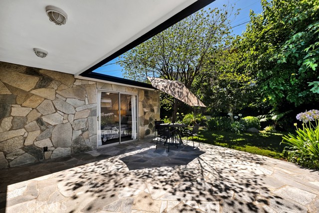 5217 Canoga Avenue, Woodland Hills CA: https://media.crmls.org/medias/f5718531-d829-406e-90a6-9dcbda916841.jpg