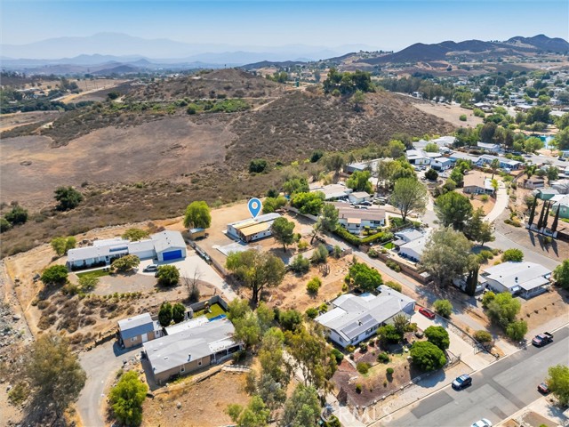 33310 Homestead Lane, Wildomar CA: https://media.crmls.org/medias/f571b8a6-fd6f-4f3d-8396-1b4054bd8407.jpg