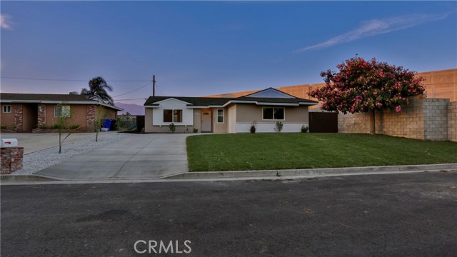 10855 Lansford St, Riverside, CA 91752