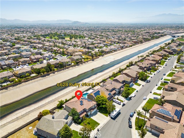 Detail Gallery Image 8 of 72 For 6628 Ruby Giant Ct, Corona,  CA 92880 - 5 Beds | 4/1 Baths