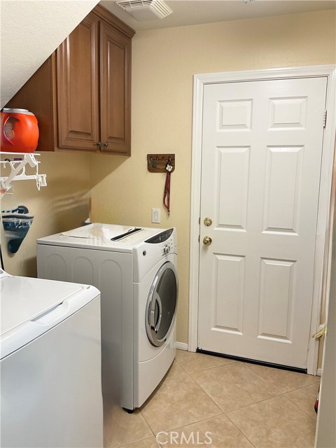 Detail Gallery Image 23 of 73 For 7123 Hidden Ct, Highland,  CA 92346 - 4 Beds | 3 Baths