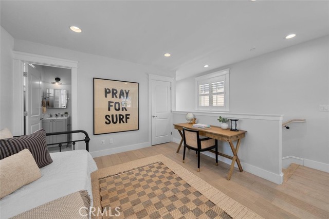 1605 Steinhart Avenue, Redondo Beach CA: https://media.crmls.org/medias/f57282e0-ac49-4b91-a18f-4b88353242de.jpg
