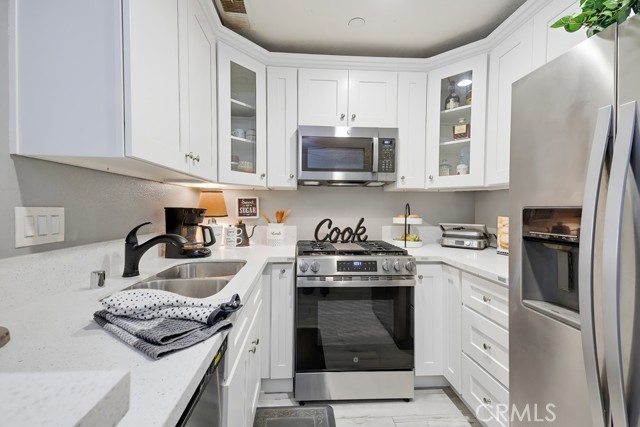 Detail Gallery Image 17 of 43 For 12655 Glendale #F,  Stanton,  CA 90680 - 2 Beds | 1/1 Baths