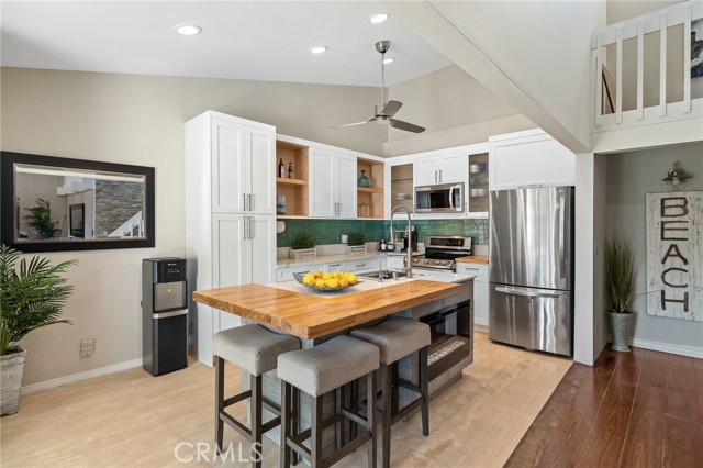 631 Prospect Avenue, Redondo Beach, California 90277, 3 Bedrooms Bedrooms, ,2 BathroomsBathrooms,Residential,Sold,Prospect,SB22086433