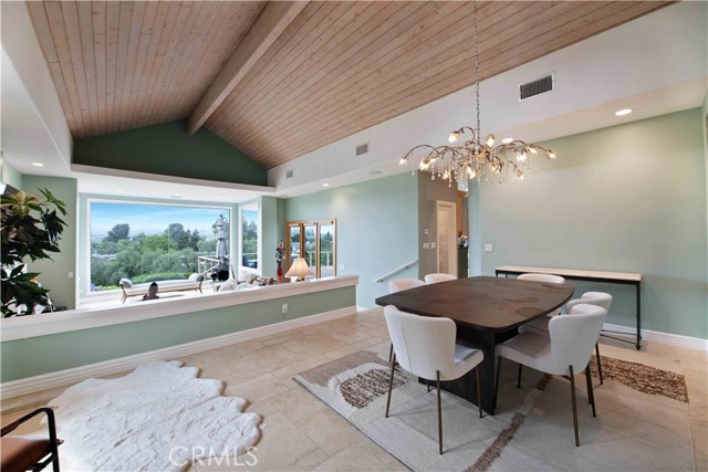 1525 Ramona Drive, Camarillo CA: https://media.crmls.org/medias/f574c187-78f6-4222-91de-dee7e0af6953.jpg