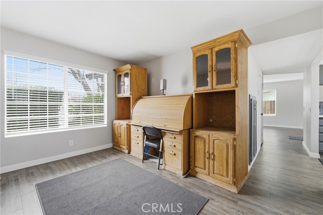 Detail Gallery Image 8 of 17 For 37614 Kimberly, Palmdale,  CA 93550 - 3 Beds | 2/1 Baths