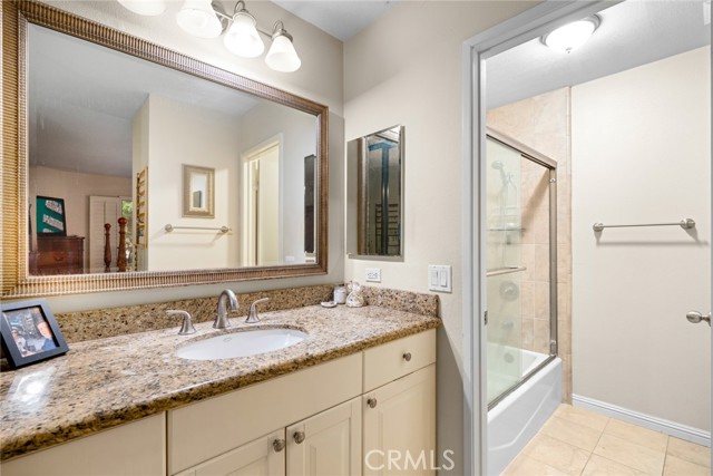 Detail Gallery Image 7 of 21 For 4 Corsica Dr, Newport Beach,  CA 92660 - 2 Beds | 2 Baths