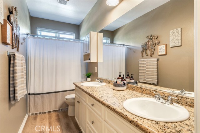 4765 Falconview Court, Fontana CA: https://media.crmls.org/medias/f57884a9-bb78-422a-a2c8-ccf70e28cb58.jpg