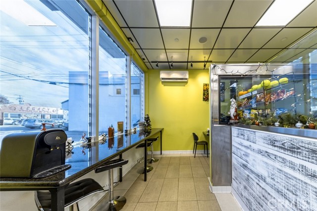  Commercial for Sale in Burbank, California