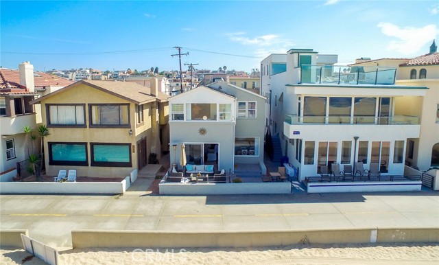 Detail Gallery Image 16 of 26 For 1614 the Strand, Hermosa Beach,  CA 90254 - 4 Beds | 4 Baths