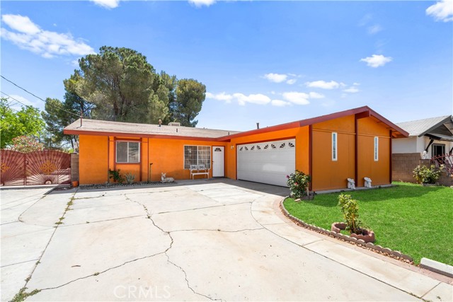Detail Gallery Image 3 of 39 For 43236 20th St, Lancaster,  CA 93534 - 4 Beds | 2 Baths