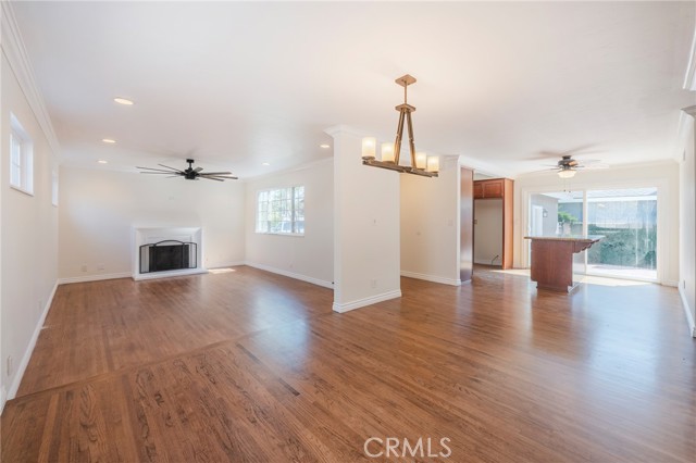 Detail Gallery Image 12 of 45 For 15871 Belfast Ln, Huntington Beach,  CA 92647 - 3 Beds | 2/1 Baths