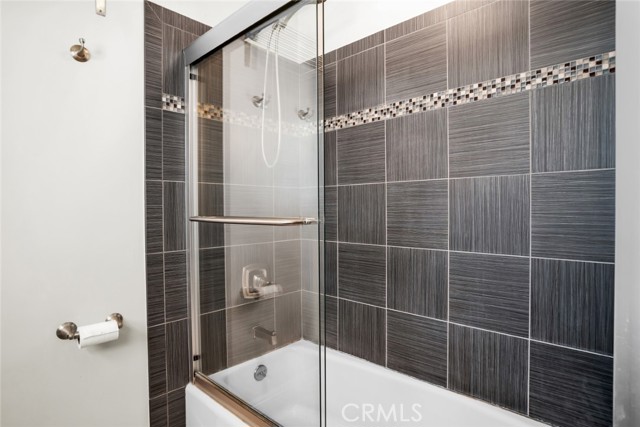 Detail Gallery Image 20 of 30 For 1232 N Avon St, Burbank,  CA 91505 - 2 Beds | 2 Baths