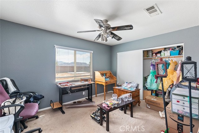 Detail Gallery Image 19 of 35 For 14193 Fresian, Apple Valley,  CA 92307 - 4 Beds | 3 Baths