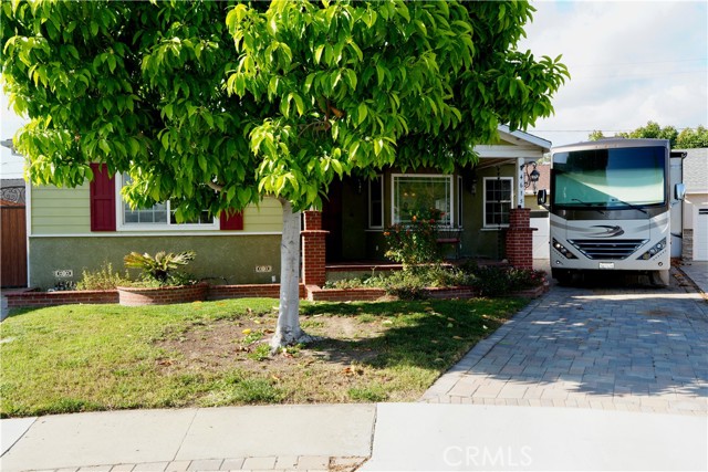 Image 1 of 6 For 4615 Castana Avenue