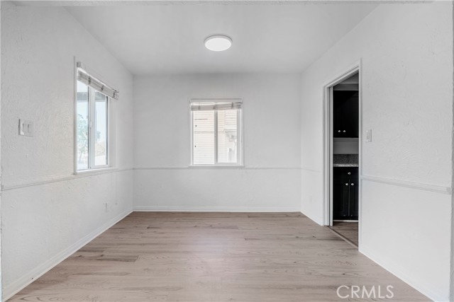 Detail Gallery Image 8 of 33 For 2916 Halldale, Los Angeles,  CA 90018 - 3 Beds | 2 Baths